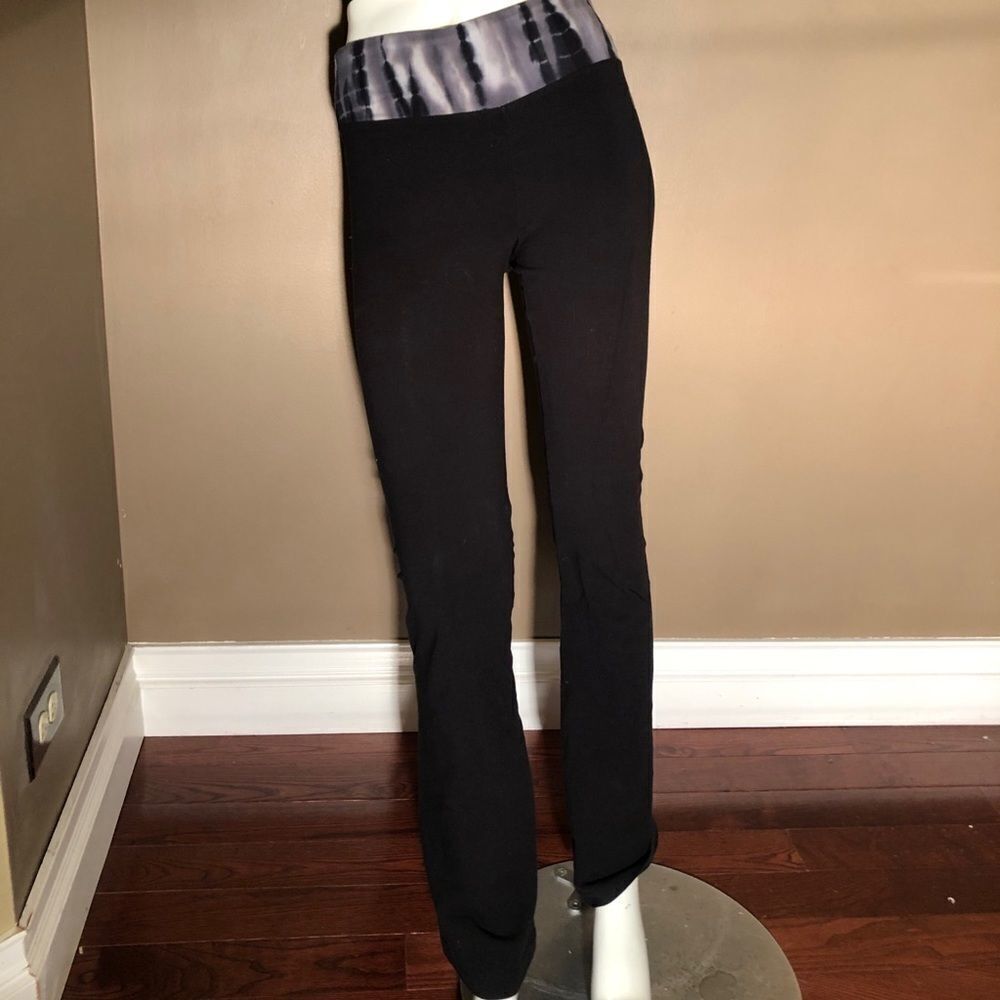 Balance Collection Yoga Pants - Picture 4 of 4